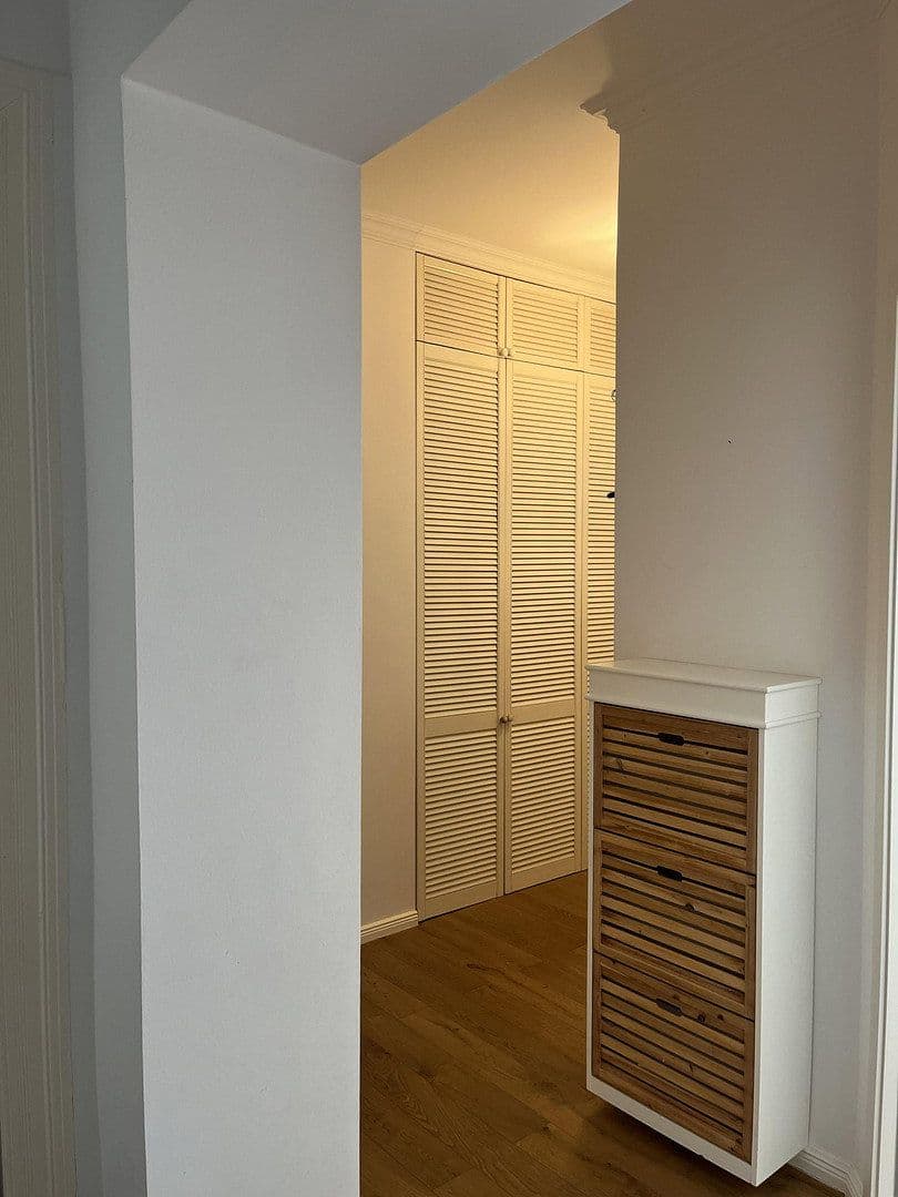 Predaj bytu 3-izbový 104 m², Berlin, Berlín Predaj bytu 3-izbový 104 m², Berlin, Berlín