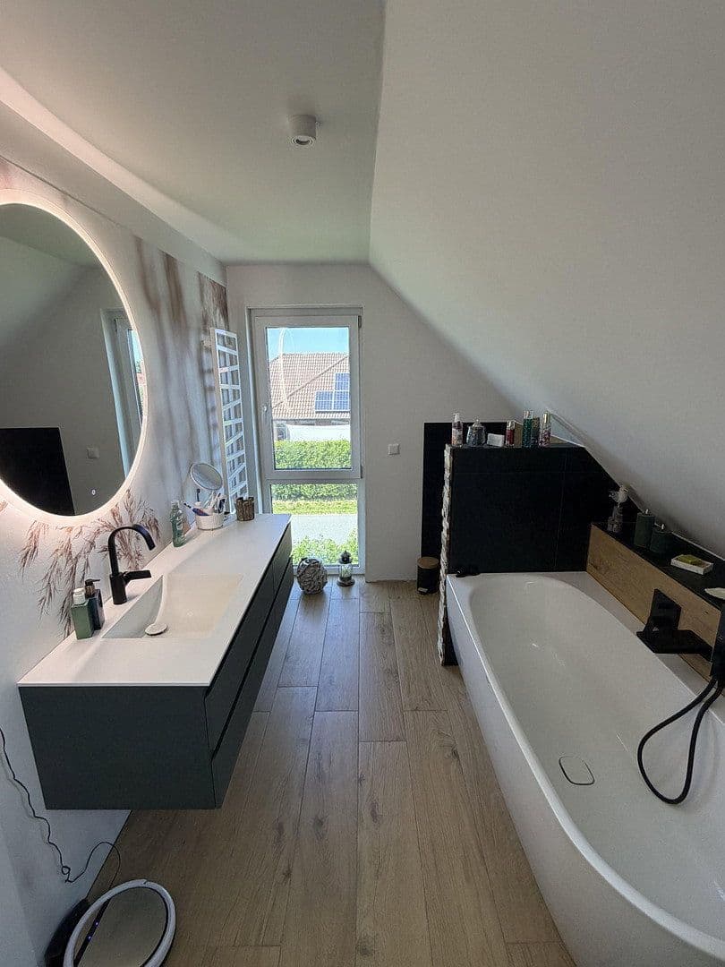 Predaj domu 153 m², pozemok 837 m², Leezen, Meklenbursko-Predpomoransko Predaj domu 153 m², pozemok 837 m², Leezen, Meklenbursko-Predpomoransko