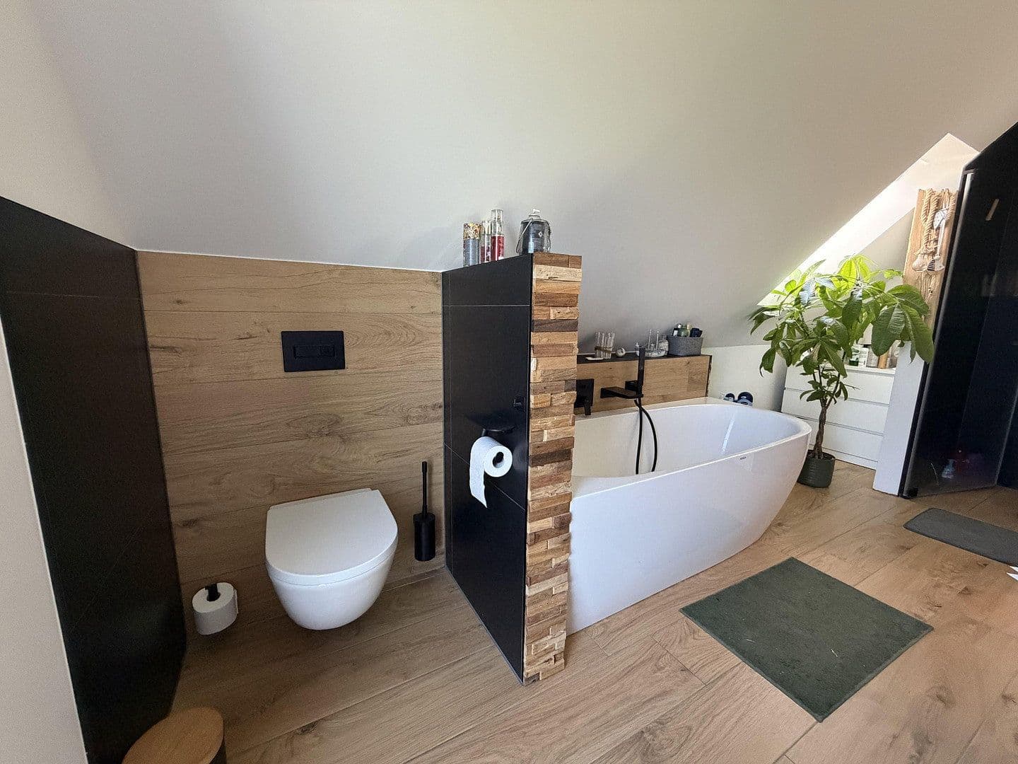 Predaj domu 153 m², pozemok 837 m², Leezen, Meklenbursko-Predpomoransko Predaj domu 153 m², pozemok 837 m², Leezen, Meklenbursko-Predpomoransko