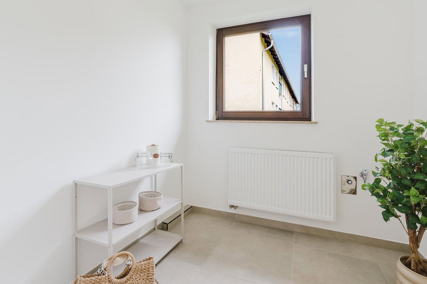 Predaj bytu 3-izbový 81 m², Braunschweig, Dolné Sasko Predaj bytu 3-izbový 81 m², Braunschweig, Dolné Sasko