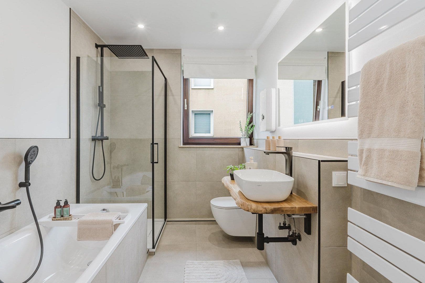 Predaj bytu 3-izbový 81 m², Braunschweig, Dolné Sasko Predaj bytu 3-izbový 81 m², Braunschweig, Dolné Sasko
