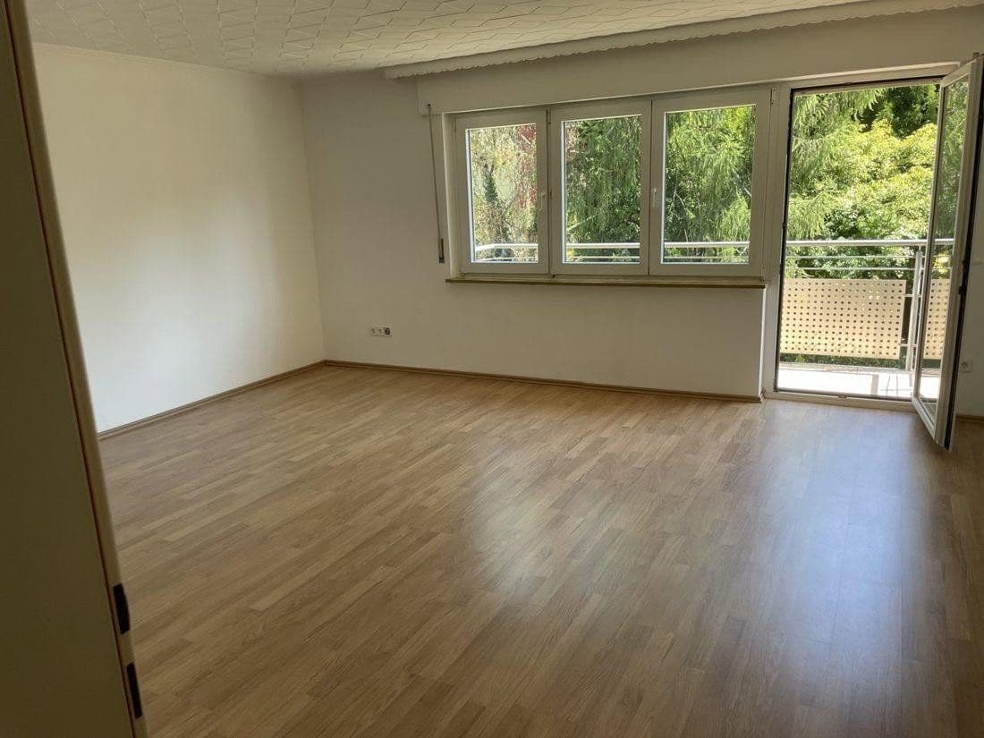 Prenájom bytu 3-izbový 78 m², Steinbügelstraße 23, Karlsruhe, Bádensko-Wurttembersko Prenájom bytu 3-izbový 78 m², Steinbügelstraße 23, Karlsruhe, Bádensko-Wurttembersko