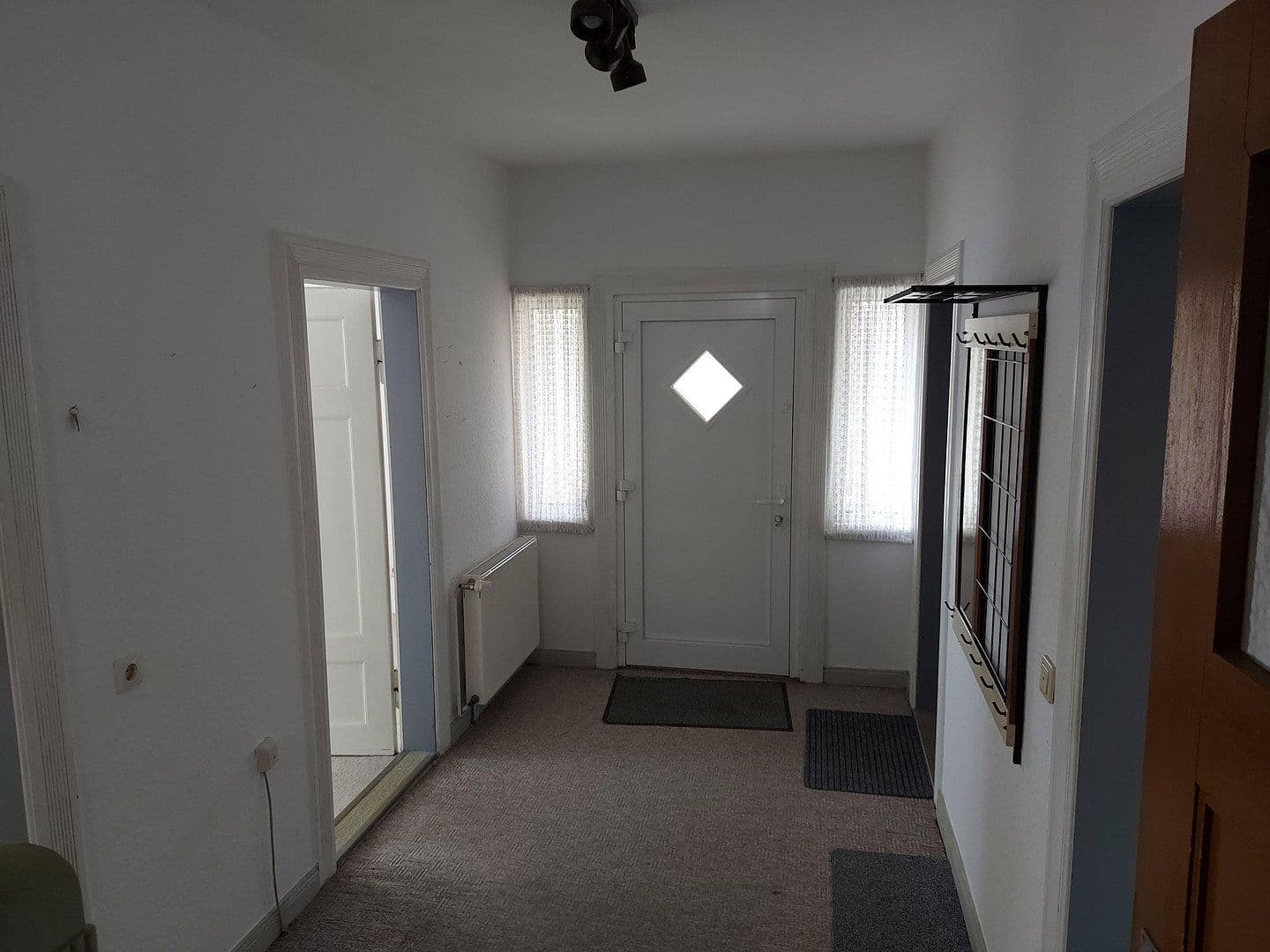 Predaj domu 160 m², pozemok 371 m², Hohenhameln, Dolné Sasko Predaj domu 160 m², pozemok 371 m², Hohenhameln, Dolné Sasko