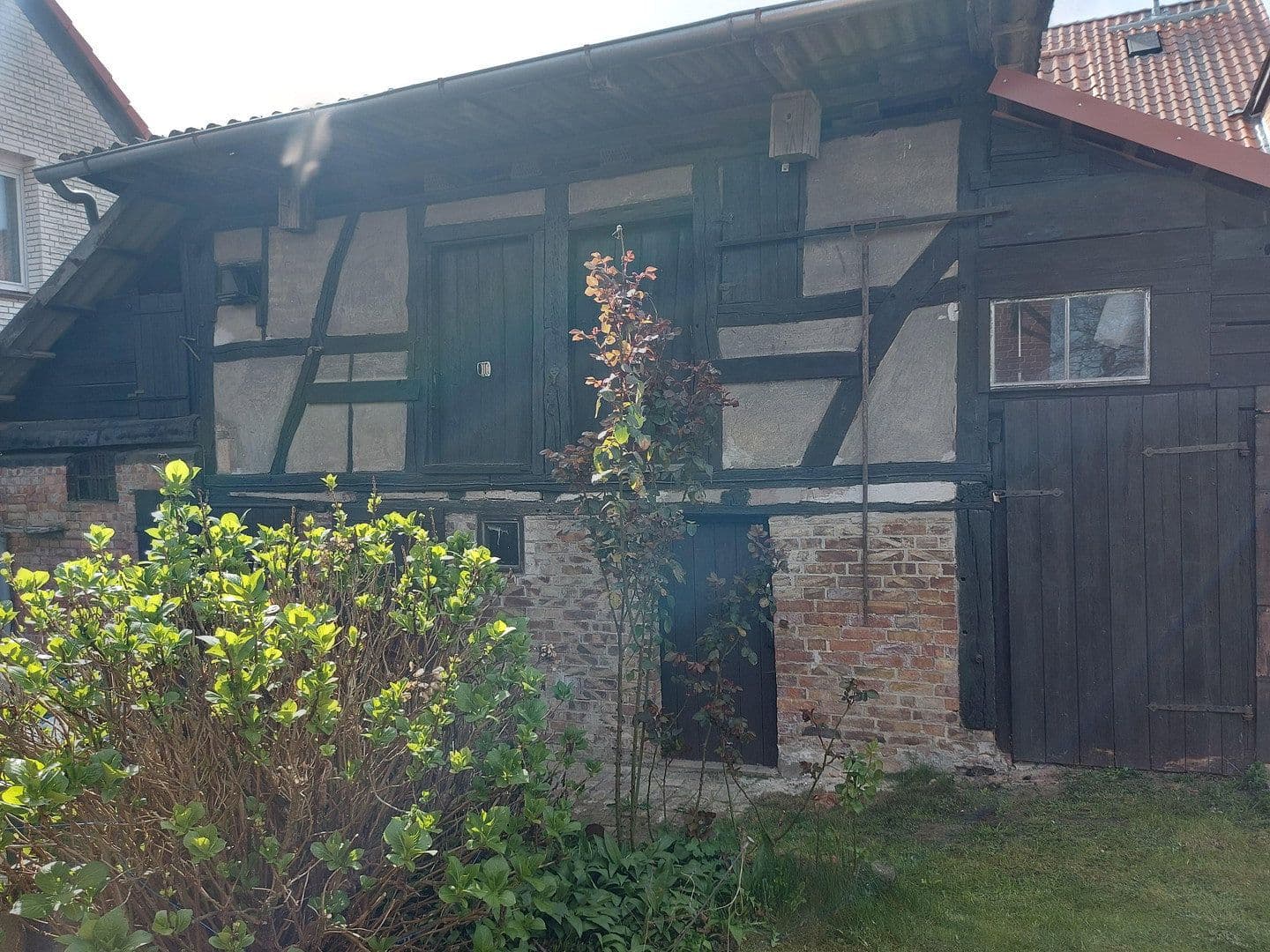 Predaj domu 160 m², pozemok 371 m², Hohenhameln, Dolné Sasko Predaj domu 160 m², pozemok 371 m², Hohenhameln, Dolné Sasko