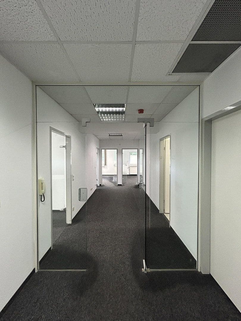 Prenájom kancelárie 1.000 m², Emscherstr. 14, Gelsenkirchen, Severné Porýnie - Westfálsko Prenájom kancelárie 1.000 m², Emscherstr. 14, Gelsenkirchen, Severné Porýnie - Westfálsko