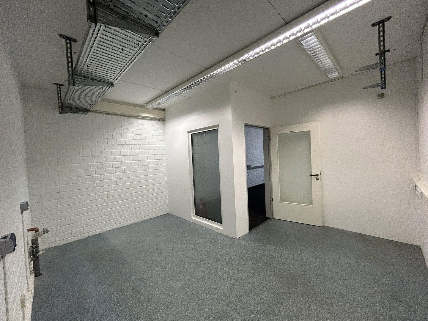 Prenájom kancelárie 1.000 m², Emscherstr. 14, Gelsenkirchen, Severné Porýnie - Westfálsko Prenájom kancelárie 1.000 m², Emscherstr. 14, Gelsenkirchen, Severné Porýnie - Westfálsko
