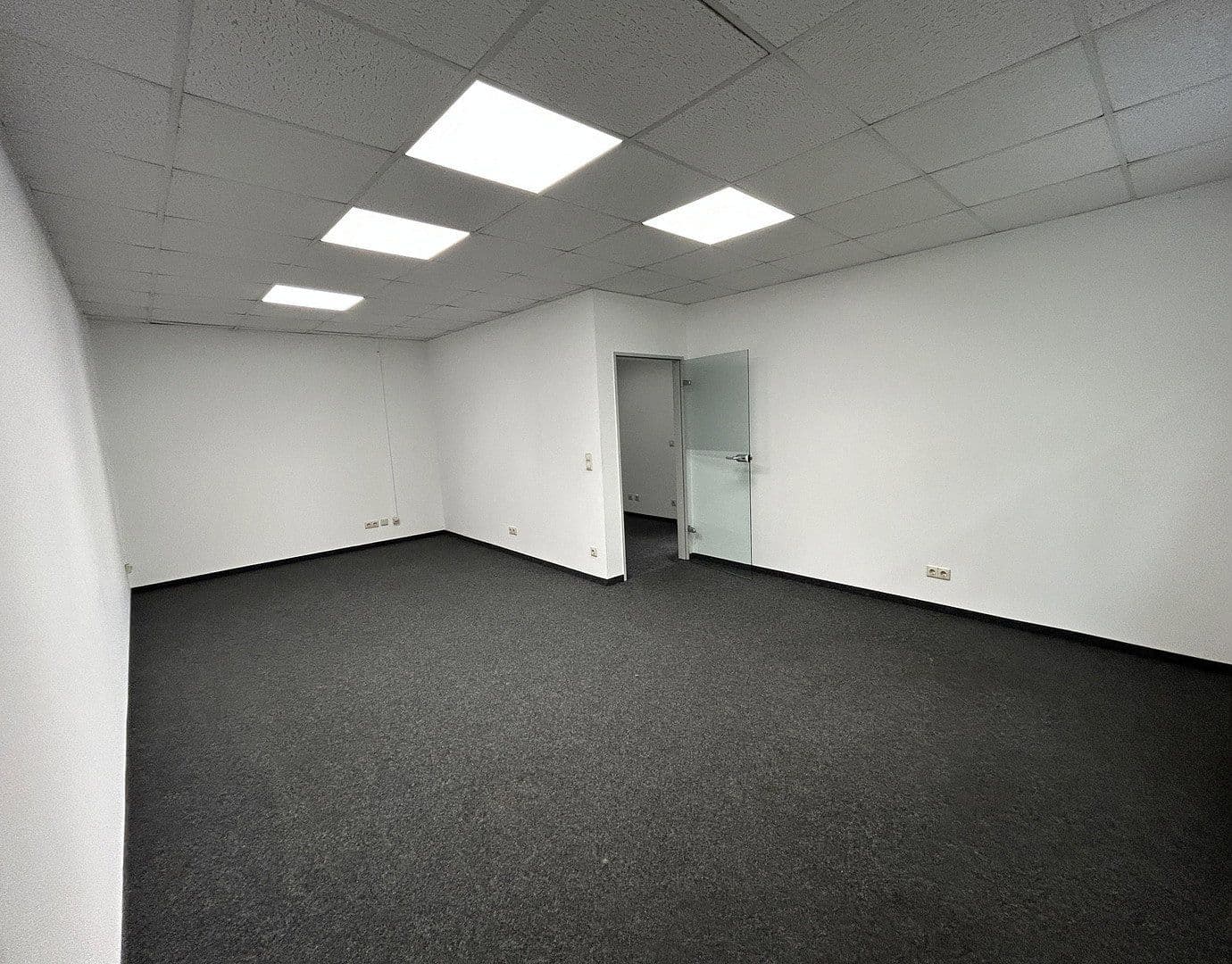 Prenájom kancelárie 1.000 m², Emscherstr. 14, Gelsenkirchen, Severné Porýnie - Westfálsko Prenájom kancelárie 1.000 m², Emscherstr. 14, Gelsenkirchen, Severné Porýnie - Westfálsko