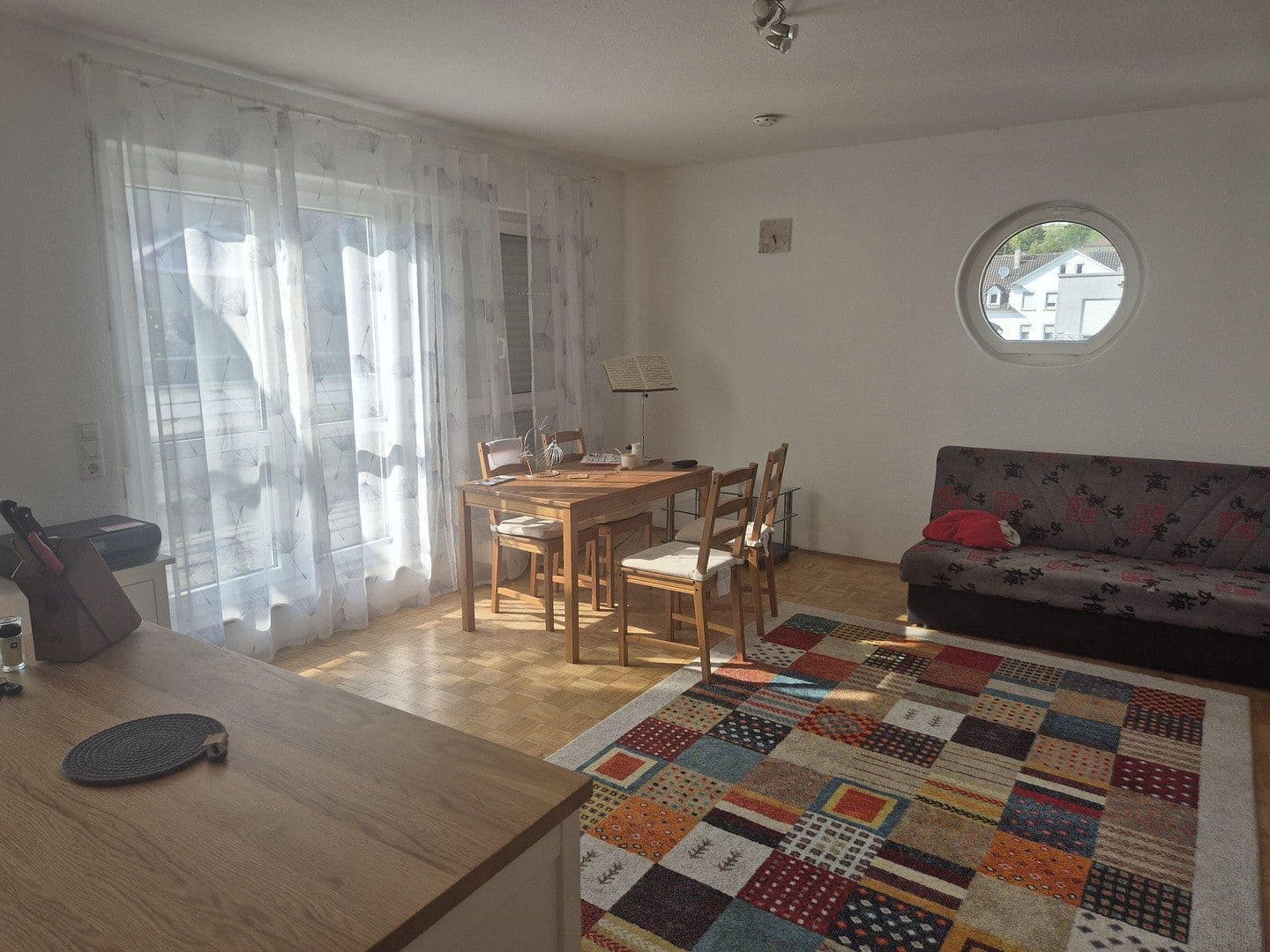 Prenájom bytu 2-izbový 63 m², Richard-Hirschmann-Str. 9, Esslingen am Neckar, Bádensko-Wurttembersko Prenájom bytu 2-izbový 63 m², Richard-Hirschmann-Str. 9, Esslingen am Neckar, Bádensko-Wurttembersko