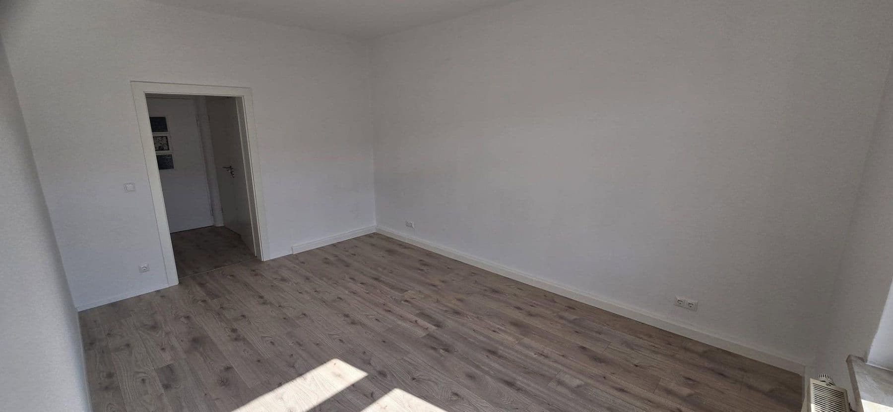 Prenájom bytu 2-izbový 60 m², Auerbacher Str. 16, Rodewisch, Sasko Prenájom bytu 2-izbový 60 m², Auerbacher Str. 16, Rodewisch, Sasko