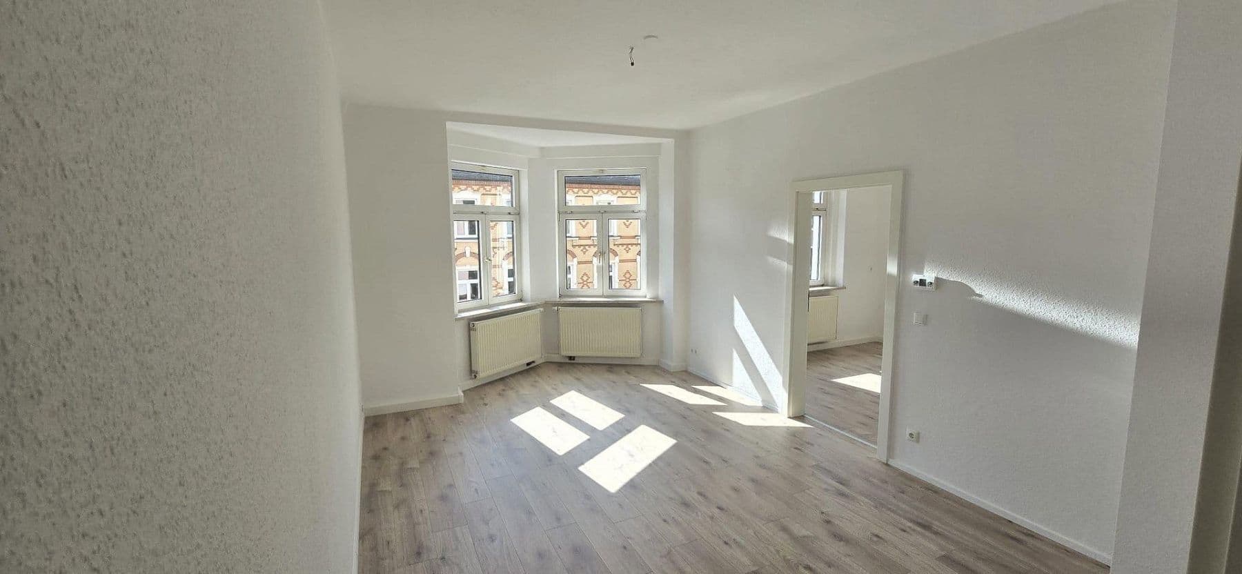 Prenájom bytu 2-izbový 60 m², Auerbacher Str. 16, Rodewisch, Sasko Prenájom bytu 2-izbový 60 m², Auerbacher Str. 16, Rodewisch, Sasko