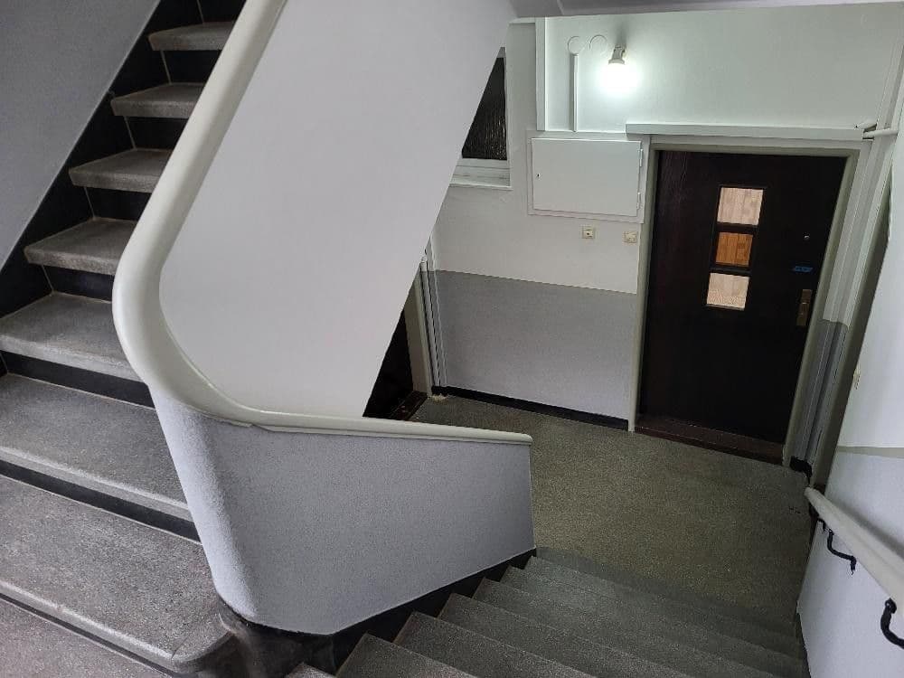 Prenájom bytu 2-izbový 60 m², Auerbacher Str. 16, Rodewisch, Sasko Prenájom bytu 2-izbový 60 m², Auerbacher Str. 16, Rodewisch, Sasko