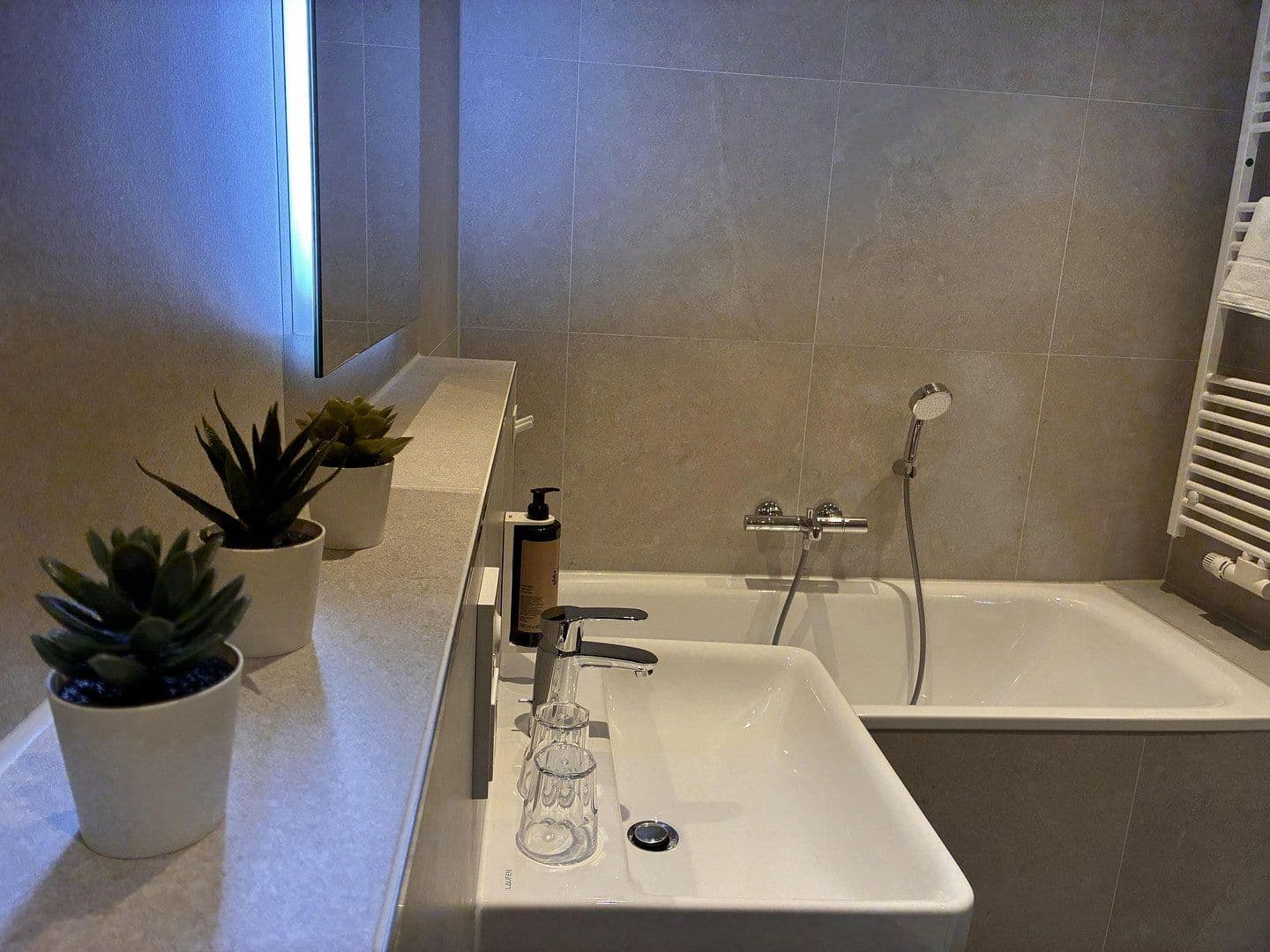 Prenájom bytu 2-izbový 62 m², Leipziger Straße 35C, Dresden, Sasko Prenájom bytu 2-izbový 62 m², Leipziger Straße 35C, Dresden, Sasko
