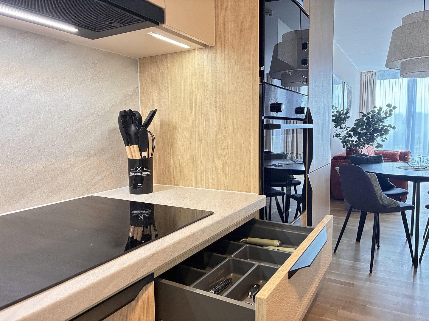 Prenájom bytu 2-izbový 62 m², Leipziger Straße 35C, Dresden, Sasko Prenájom bytu 2-izbový 62 m², Leipziger Straße 35C, Dresden, Sasko