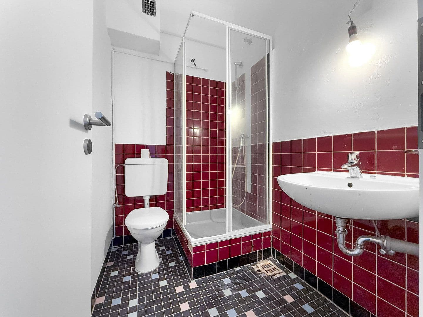 Prenájom bytu 1-izbový 35 m², Hildesheimer Str. 223, Hannover, Dolné Sasko Prenájom bytu 1-izbový 35 m², Hildesheimer Str. 223, Hannover, Dolné Sasko