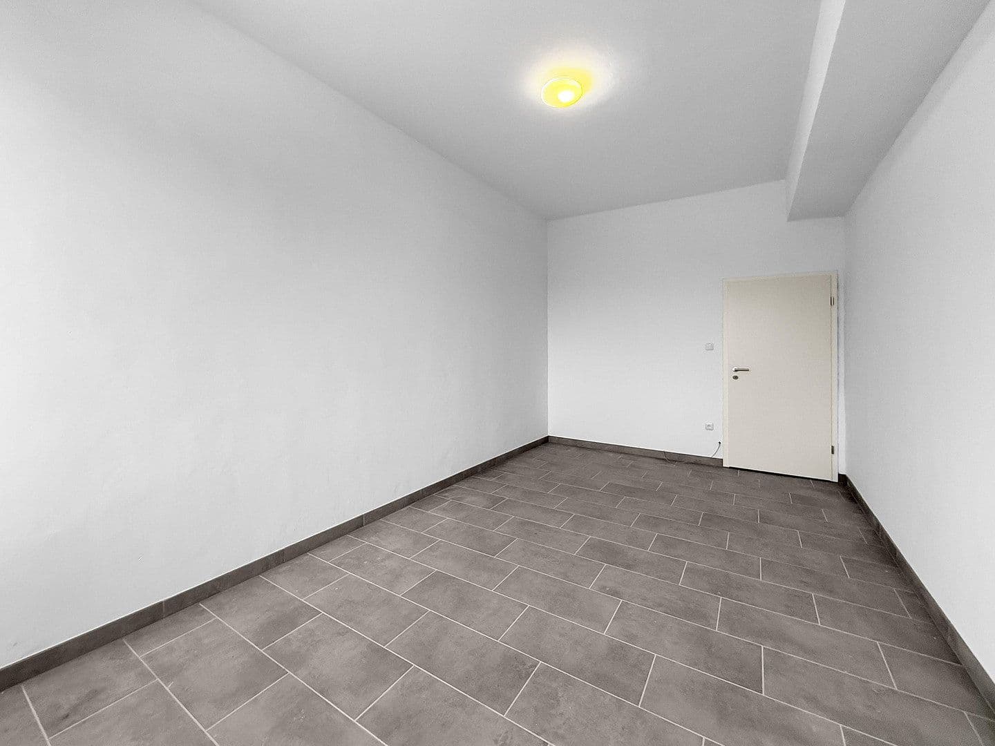 Prenájom bytu 1-izbový 35 m², Hildesheimer Str. 223, Hannover, Dolné Sasko Prenájom bytu 1-izbový 35 m², Hildesheimer Str. 223, Hannover, Dolné Sasko