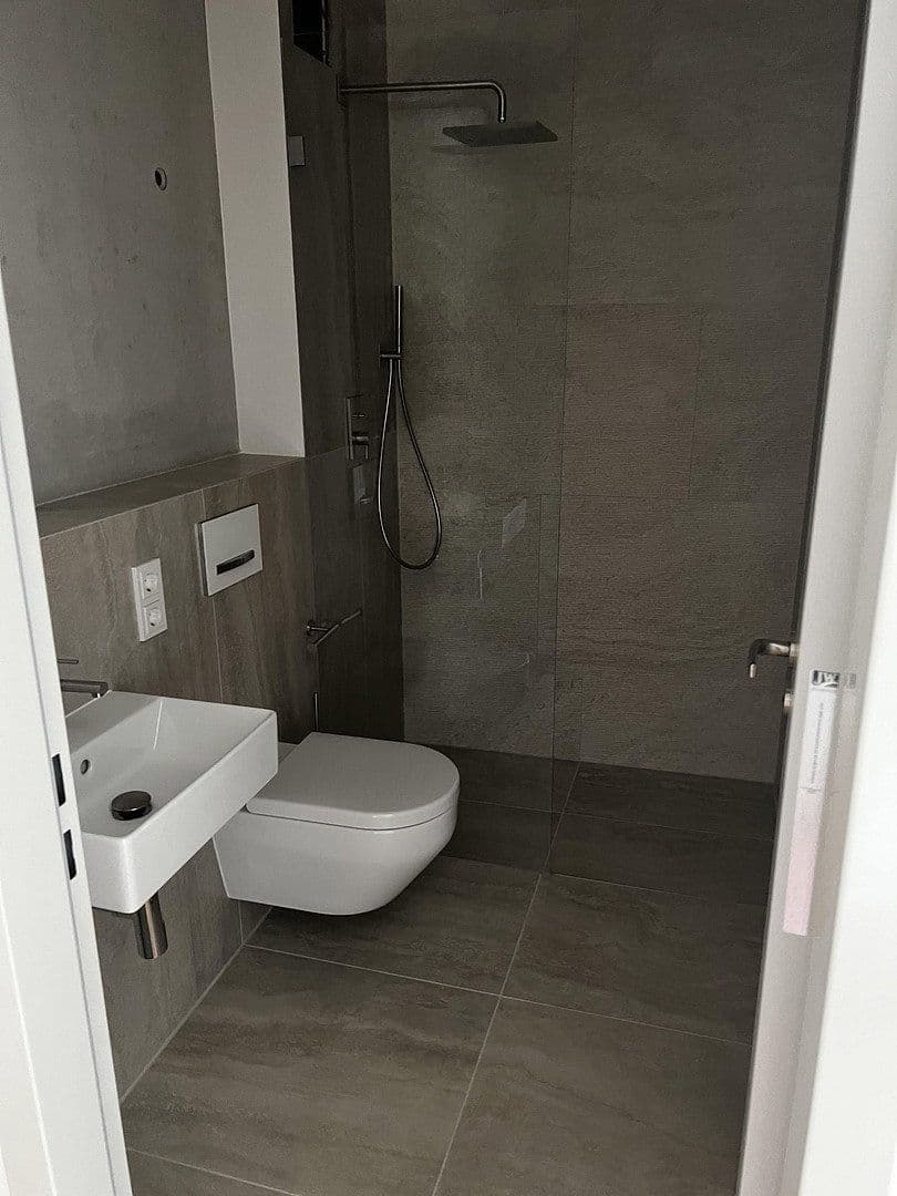 Prenájom bytu 3-izbový 87 m², Lerchenfeldstraße 28, München-Altstadt-Lehel, Bavorsko Prenájom bytu 3-izbový 87 m², Lerchenfeldstraße 28, München-Altstadt-Lehel, Bavorsko