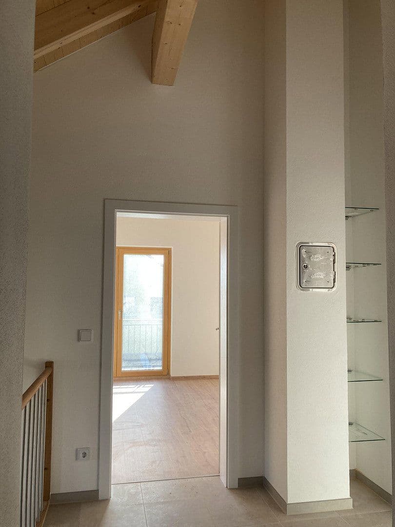 Prenájom domu 177 m², pozemok 548 m², Biberbach, Bavorsko Prenájom domu 177 m², pozemok 548 m², Biberbach, Bavorsko