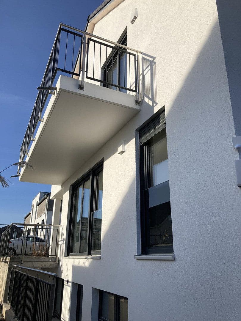 Prenájom domu 177 m², pozemok 548 m², Biberbach, Bavorsko Prenájom domu 177 m², pozemok 548 m², Biberbach, Bavorsko