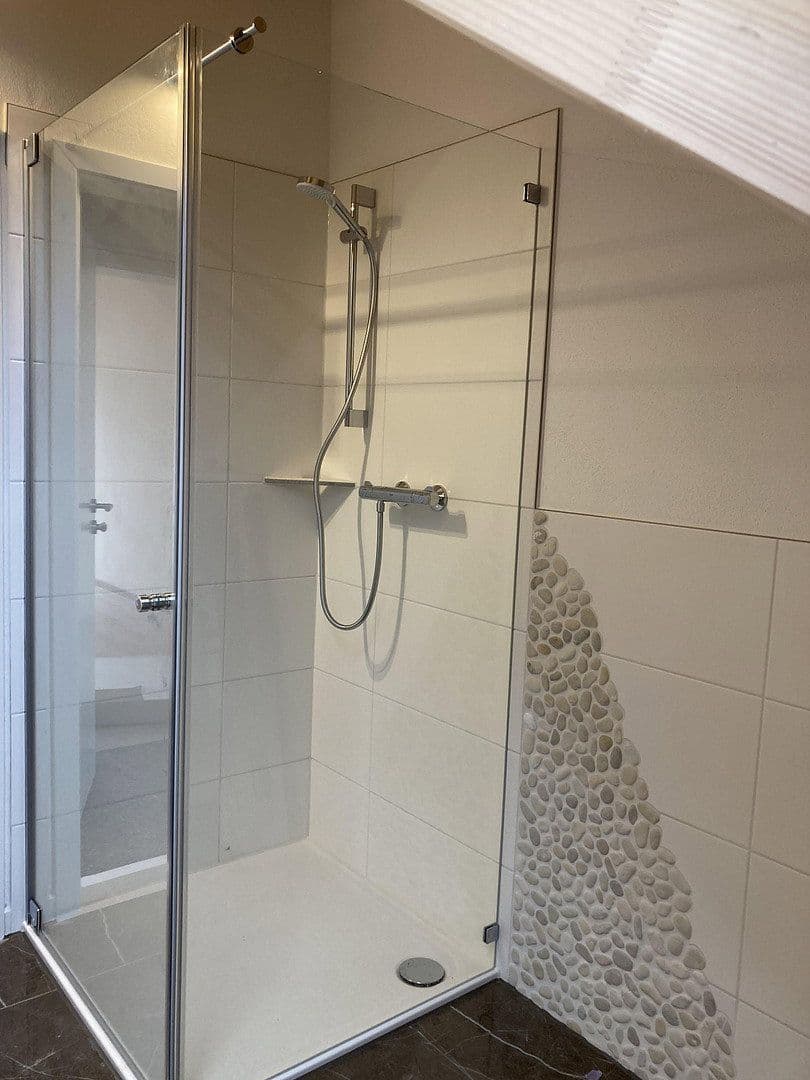 Prenájom domu 177 m², pozemok 548 m², Biberbach, Bavorsko Prenájom domu 177 m², pozemok 548 m², Biberbach, Bavorsko