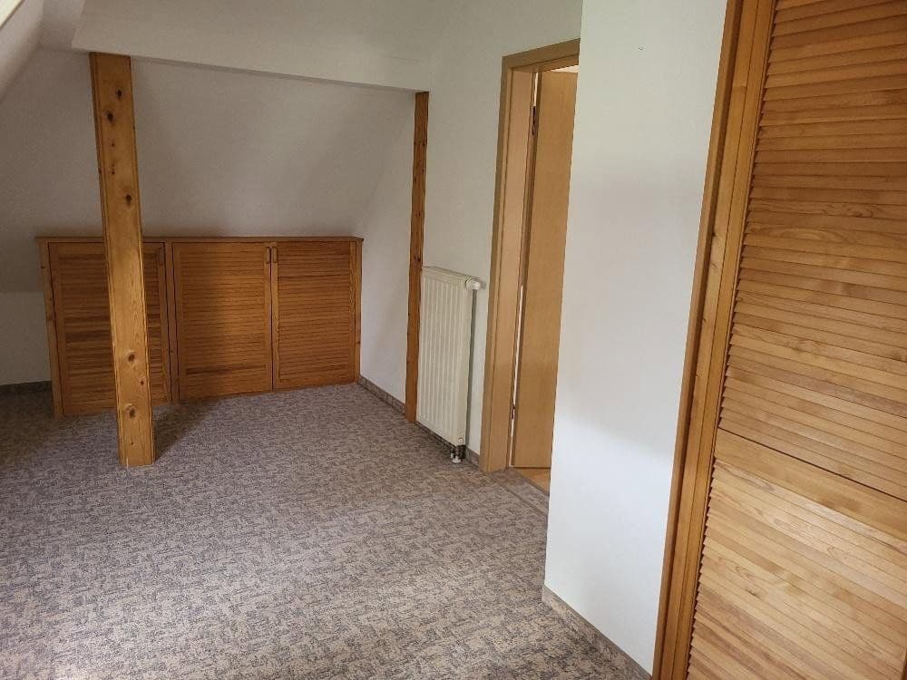 Predaj domu 200 m², pozemok 570 m², Treuen, Sasko Predaj domu 200 m², pozemok 570 m², Treuen, Sasko