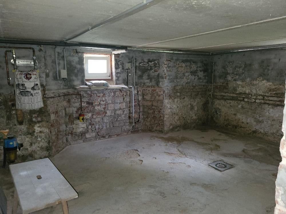 Predaj domu 200 m², pozemok 570 m², Treuen, Sasko Predaj domu 200 m², pozemok 570 m², Treuen, Sasko