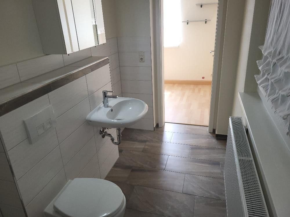 Predaj domu 200 m², pozemok 570 m², Treuen, Sasko Predaj domu 200 m², pozemok 570 m², Treuen, Sasko