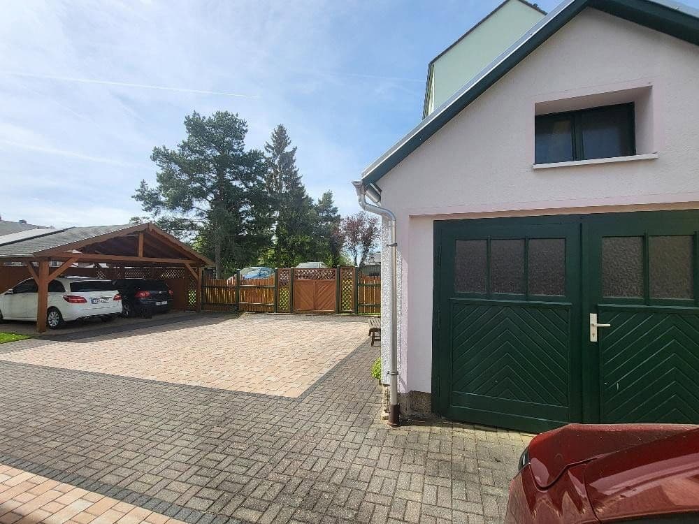 Predaj domu 200 m², pozemok 570 m², Treuen, Sasko Predaj domu 200 m², pozemok 570 m², Treuen, Sasko