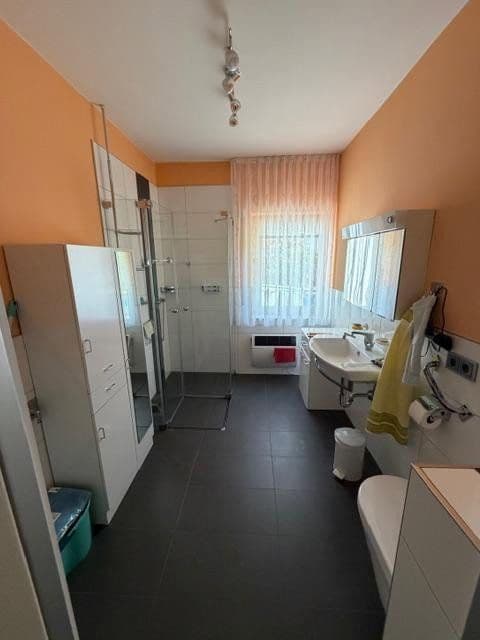 Predaj domu 180 m², pozemok 500 m², Odenwaldblick 14, Wiesbaden, Hesensko Predaj domu 180 m², pozemok 500 m², Odenwaldblick 14, Wiesbaden, Hesensko