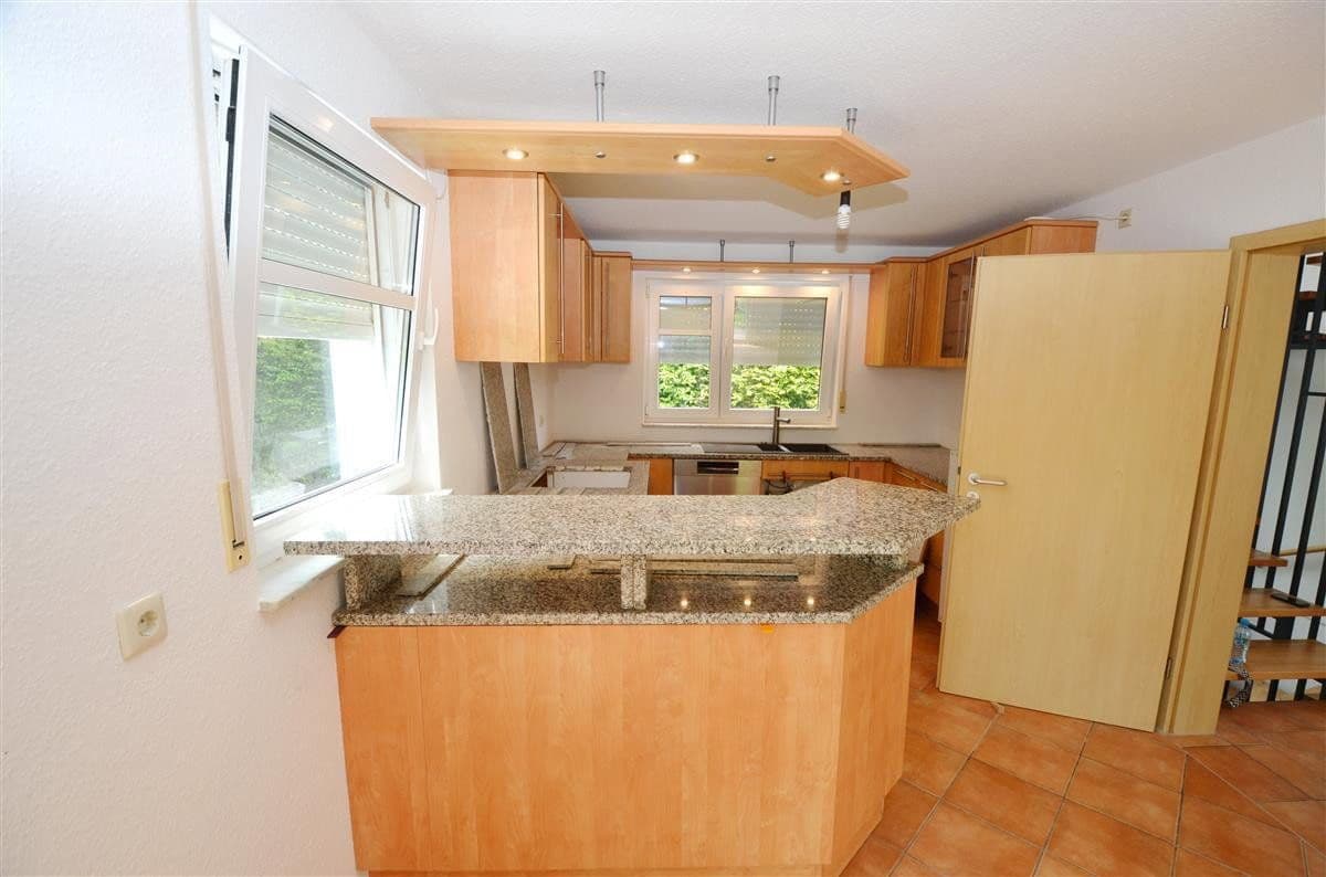 Predaj domu 143 m², pozemok 555 m², Rottweil, Bádensko-Wurttembersko Predaj domu 143 m², pozemok 555 m², Rottweil, Bádensko-Wurttembersko