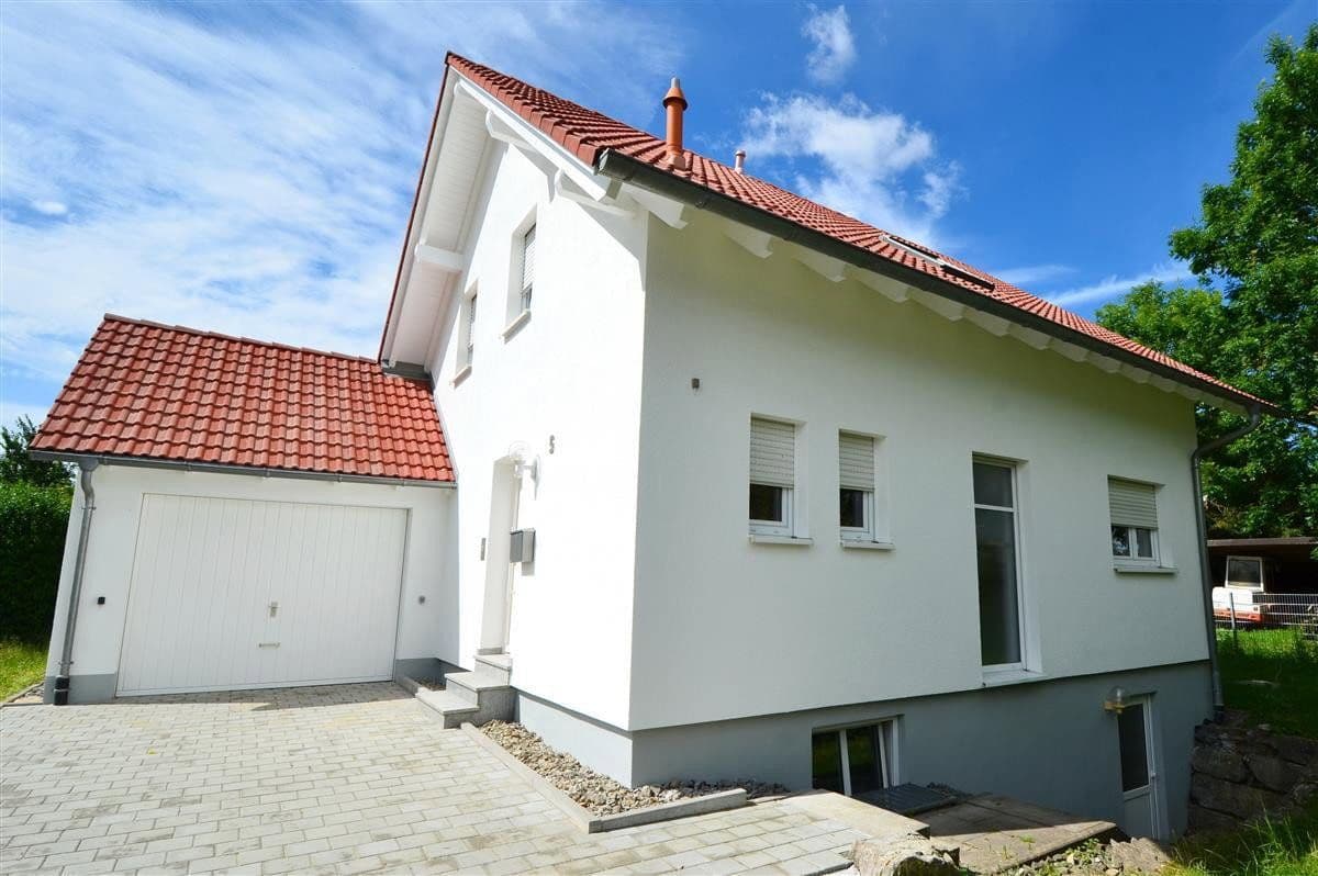 Predaj domu 143 m², pozemok 555 m², Rottweil, Bádensko-Wurttembersko Predaj domu 143 m², pozemok 555 m², Rottweil, Bádensko-Wurttembersko