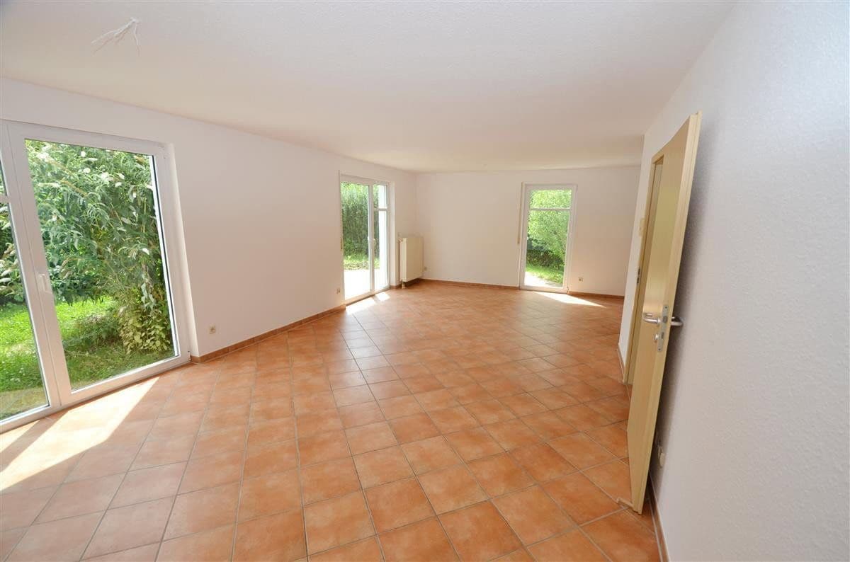 Predaj domu 143 m², pozemok 555 m², Rottweil, Bádensko-Wurttembersko Predaj domu 143 m², pozemok 555 m², Rottweil, Bádensko-Wurttembersko