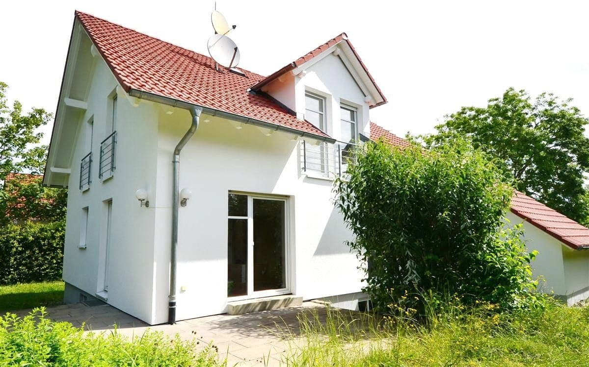 Predaj domu 143 m², pozemok 555 m², Rottweil, Bádensko-Wurttembersko Predaj domu 143 m², pozemok 555 m², Rottweil, Bádensko-Wurttembersko