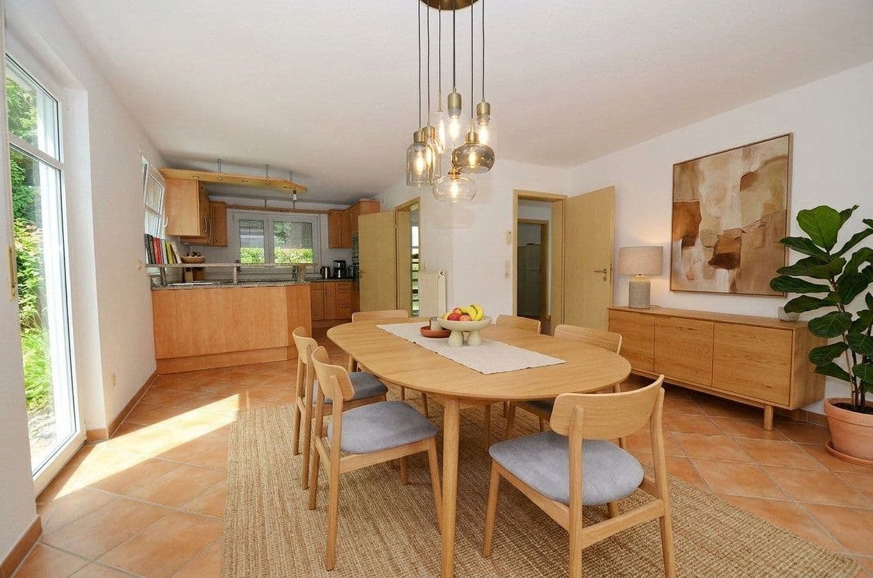 Predaj domu 143 m², pozemok 555 m², Rottweil, Bádensko-Wurttembersko Predaj domu 143 m², pozemok 555 m², Rottweil, Bádensko-Wurttembersko