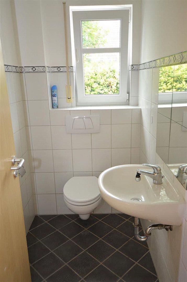 Predaj domu 143 m², pozemok 555 m², Rottweil, Bádensko-Wurttembersko Predaj domu 143 m², pozemok 555 m², Rottweil, Bádensko-Wurttembersko