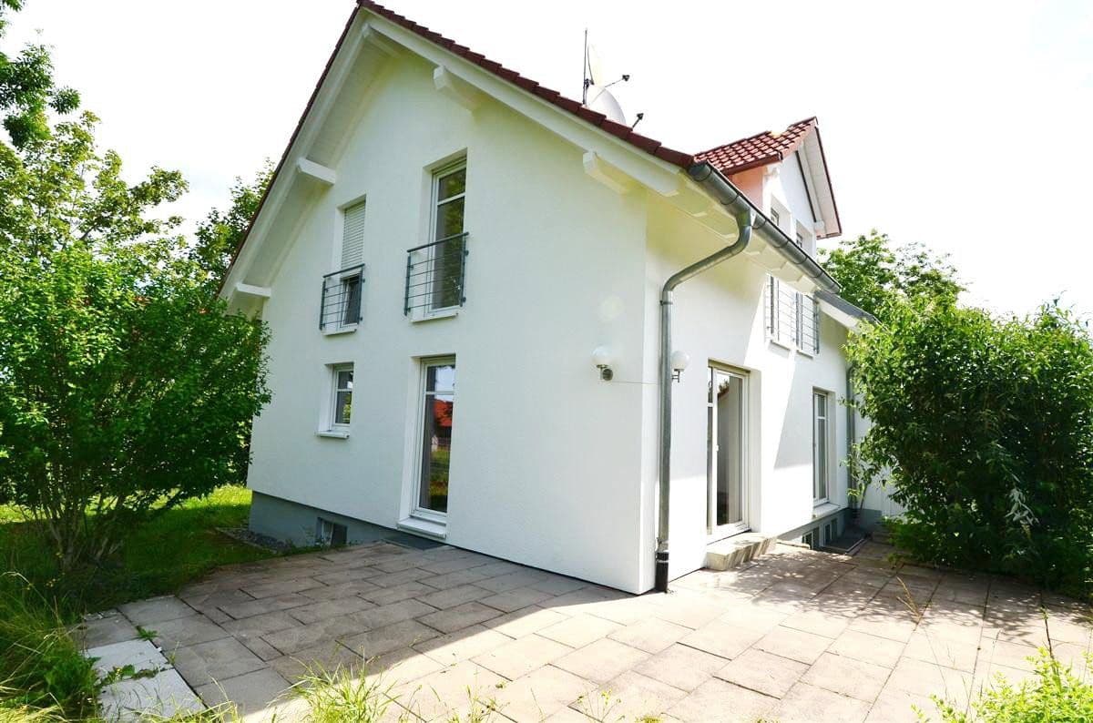 Predaj domu 143 m², pozemok 555 m², Rottweil, Bádensko-Wurttembersko Predaj domu 143 m², pozemok 555 m², Rottweil, Bádensko-Wurttembersko