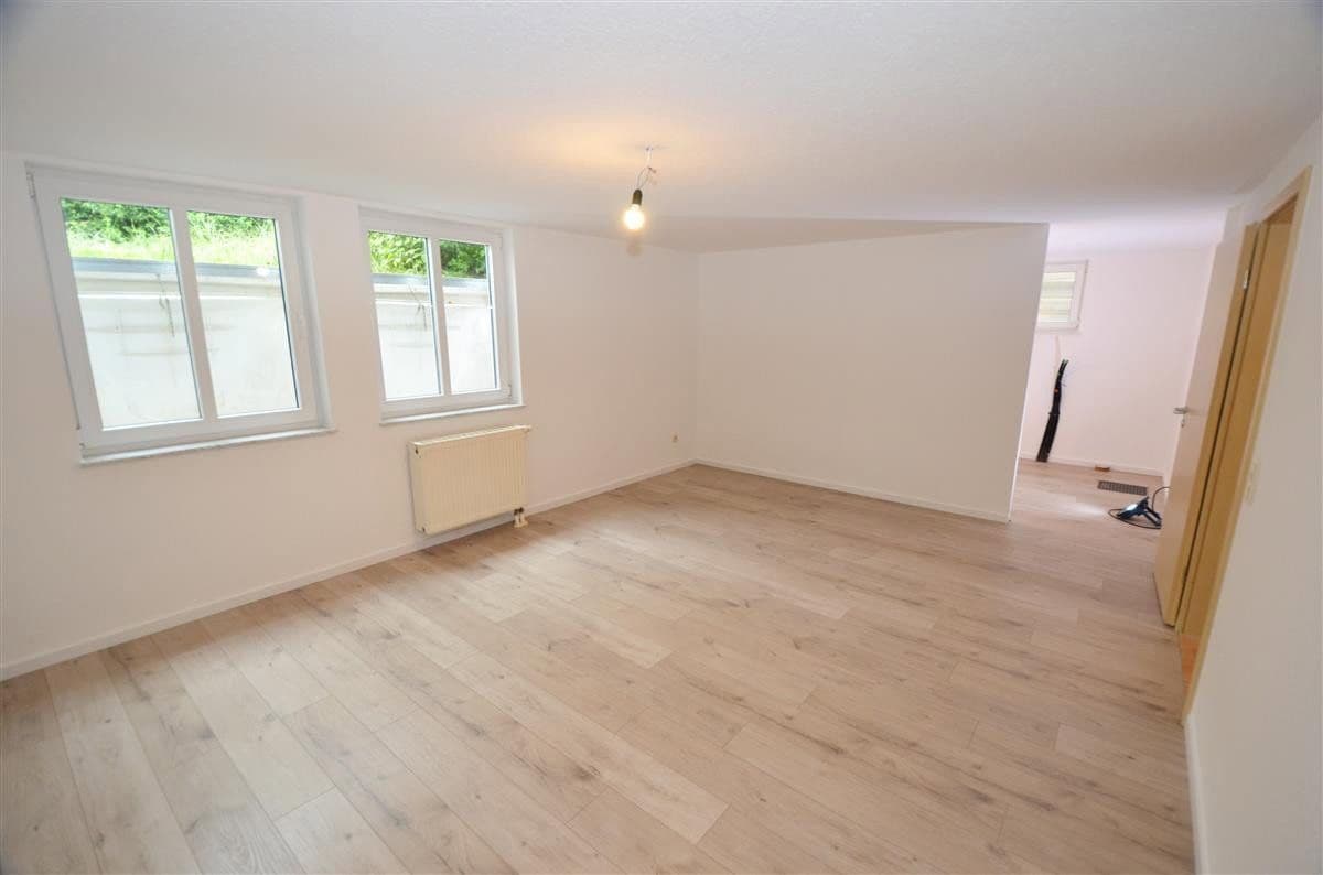 Predaj domu 143 m², pozemok 555 m², Rottweil, Bádensko-Wurttembersko Predaj domu 143 m², pozemok 555 m², Rottweil, Bádensko-Wurttembersko