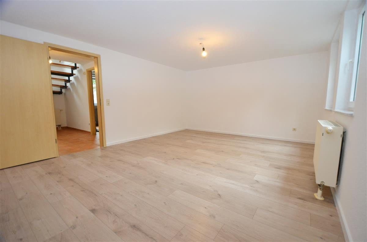 Predaj domu 143 m², pozemok 555 m², Rottweil, Bádensko-Wurttembersko Predaj domu 143 m², pozemok 555 m², Rottweil, Bádensko-Wurttembersko