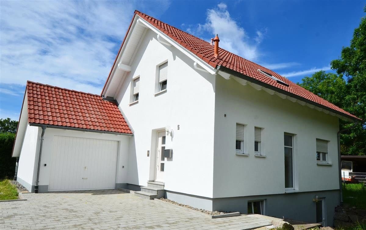 Predaj domu 143 m², pozemok 555 m², Rottweil, Bádensko-Wurttembersko Predaj domu 143 m², pozemok 555 m², Rottweil, Bádensko-Wurttembersko
