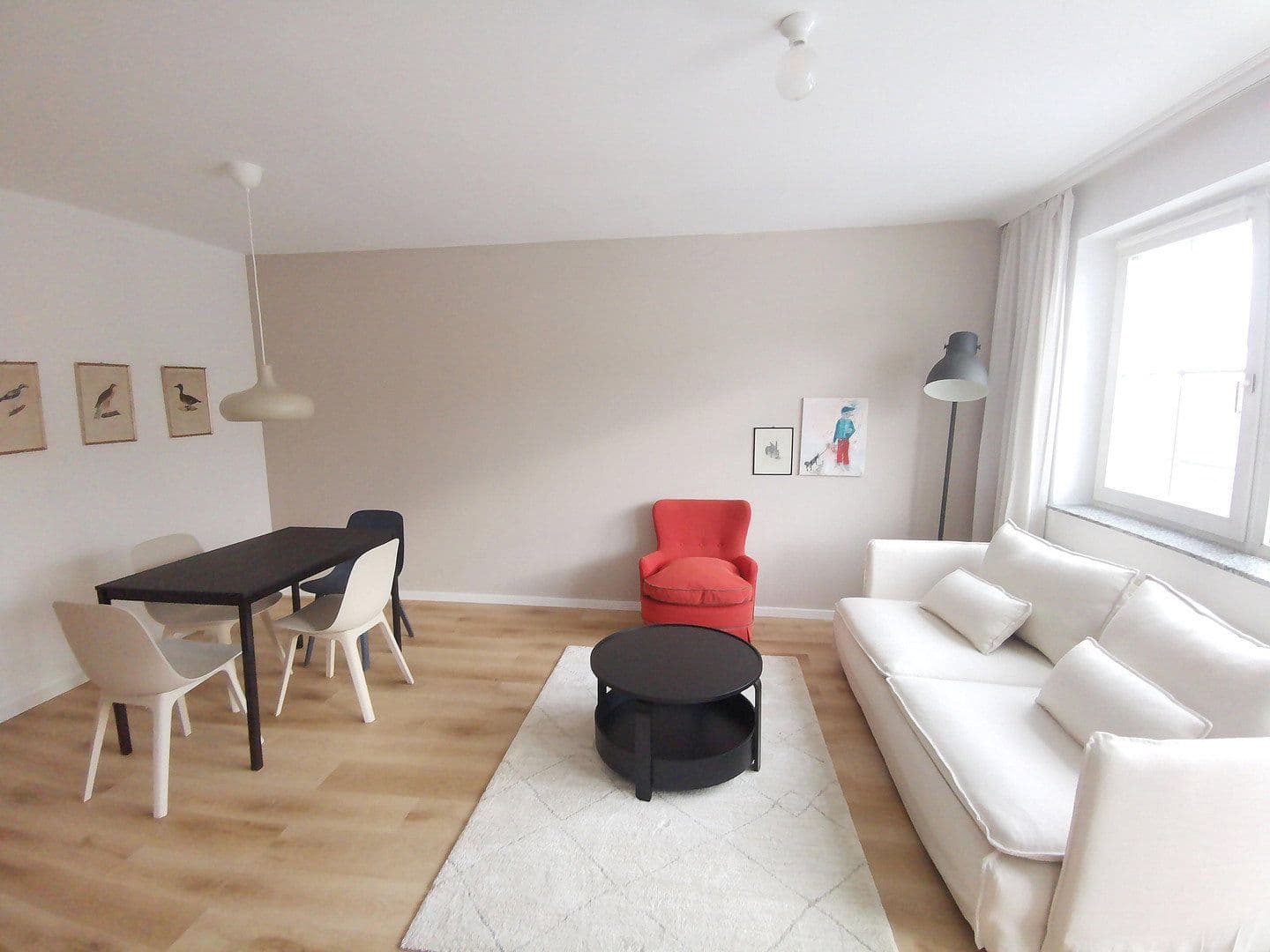 Prenájom bytu 3-izbový 74 m², Hoffmannstr. 1A, Berlin, Berlín Prenájom bytu 3-izbový 74 m², Hoffmannstr. 1A, Berlin, Berlín
