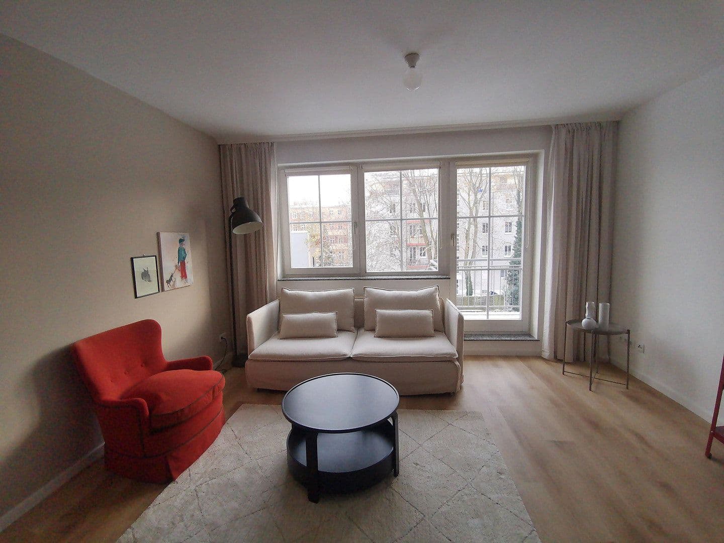 Prenájom bytu 3-izbový 74 m², Hoffmannstr. 1A, Berlin, Berlín Prenájom bytu 3-izbový 74 m², Hoffmannstr. 1A, Berlin, Berlín