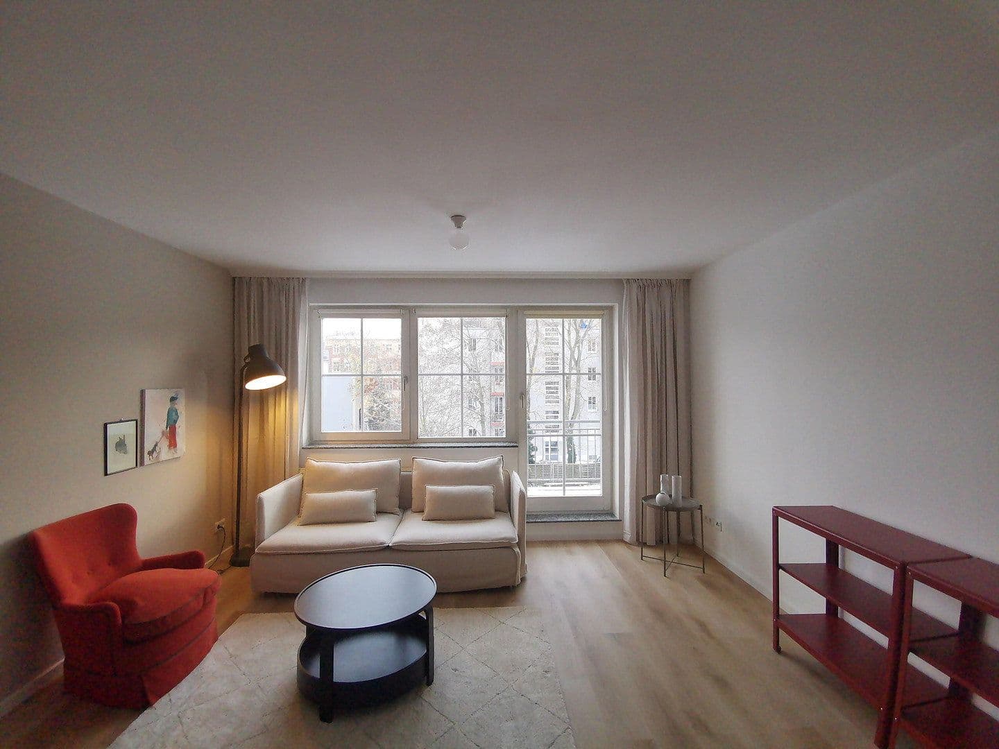 Prenájom bytu 3-izbový 74 m², Hoffmannstr. 1A, Berlin, Berlín Prenájom bytu 3-izbový 74 m², Hoffmannstr. 1A, Berlin, Berlín