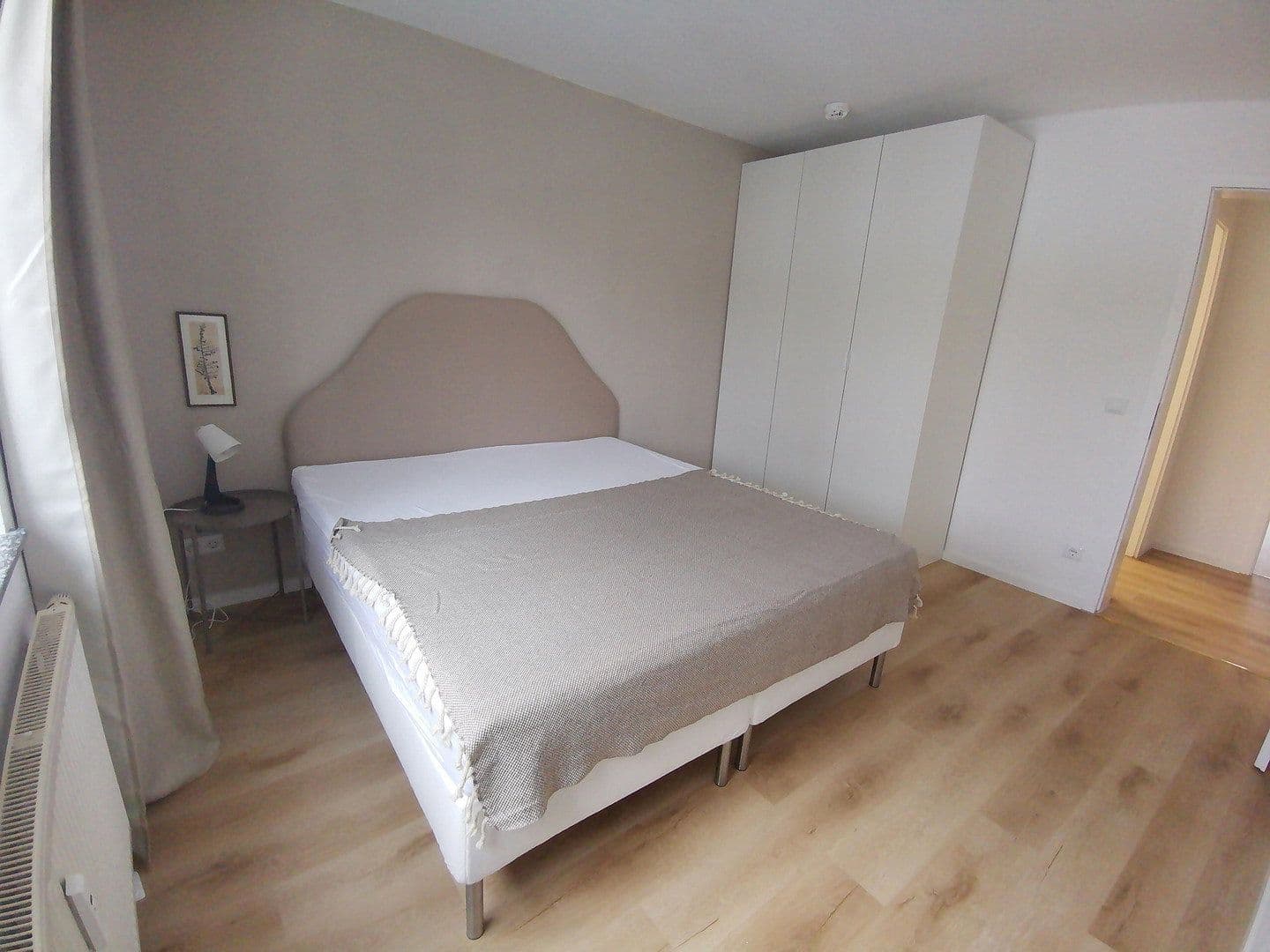 Prenájom bytu 3-izbový 74 m², Hoffmannstr. 1A, Berlin, Berlín Prenájom bytu 3-izbový 74 m², Hoffmannstr. 1A, Berlin, Berlín