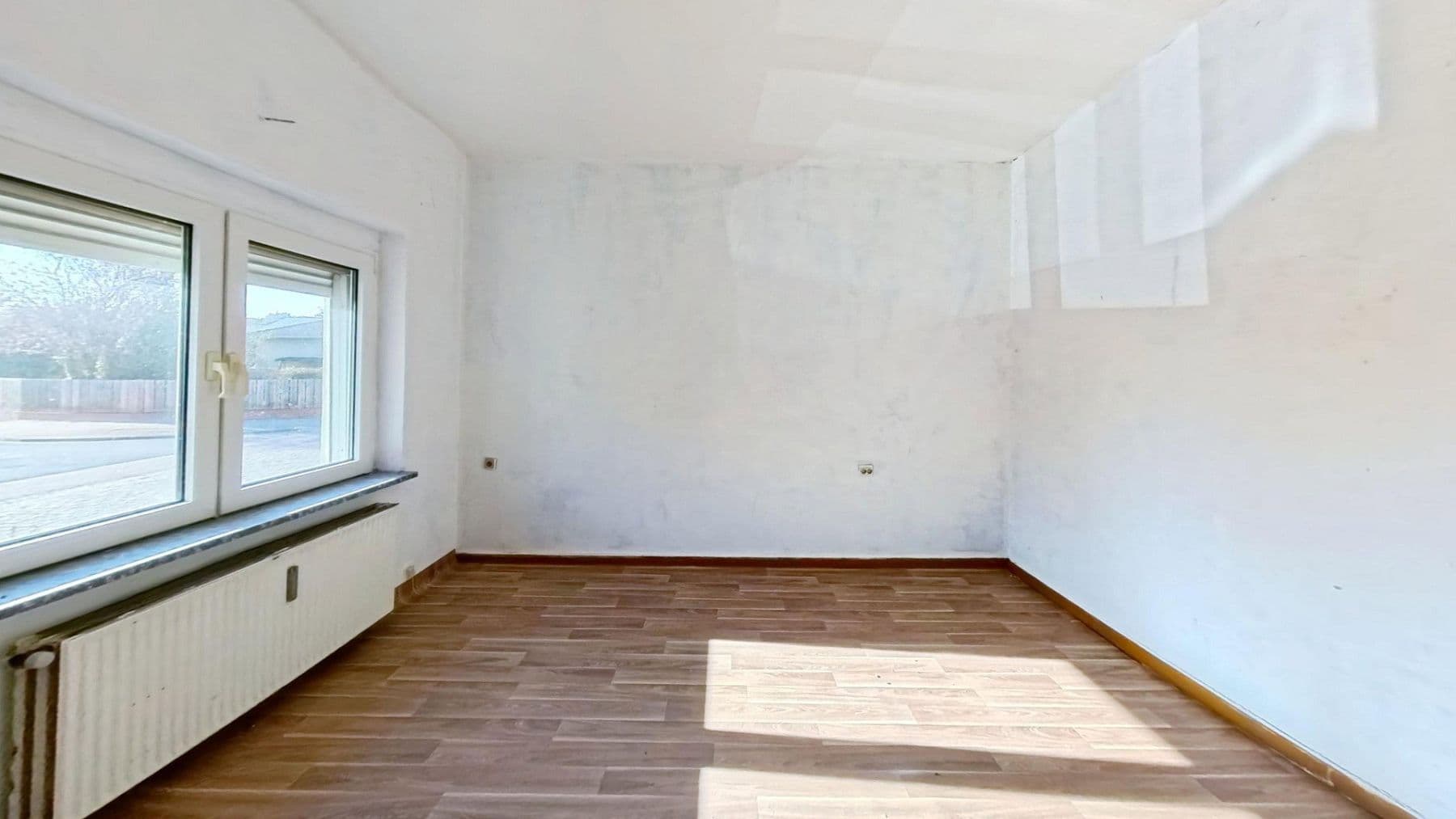 Predaj domu 280 m², pozemok 800 m², Frehenbergstraße 15, Ilsede, Dolné Sasko Predaj domu 280 m², pozemok 800 m², Frehenbergstraße 15, Ilsede, Dolné Sasko
