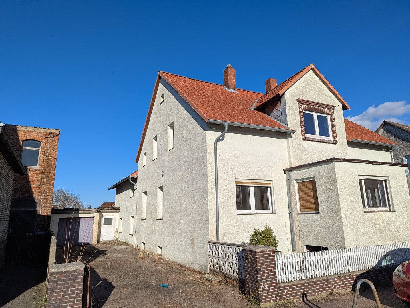 Predaj domu 280 m², pozemok 800 m², Frehenbergstraße 15, Ilsede, Dolné Sasko Predaj domu 280 m², pozemok 800 m², Frehenbergstraße 15, Ilsede, Dolné Sasko