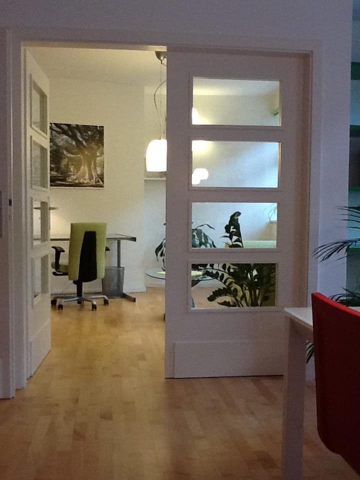 Prenájom bytu 2-izbový 62 m², Yorckstr. 20, Düsseldorf, Severné Porýnie - Westfálsko Prenájom bytu 2-izbový 62 m², Yorckstr. 20, Düsseldorf, Severné Porýnie - Westfálsko