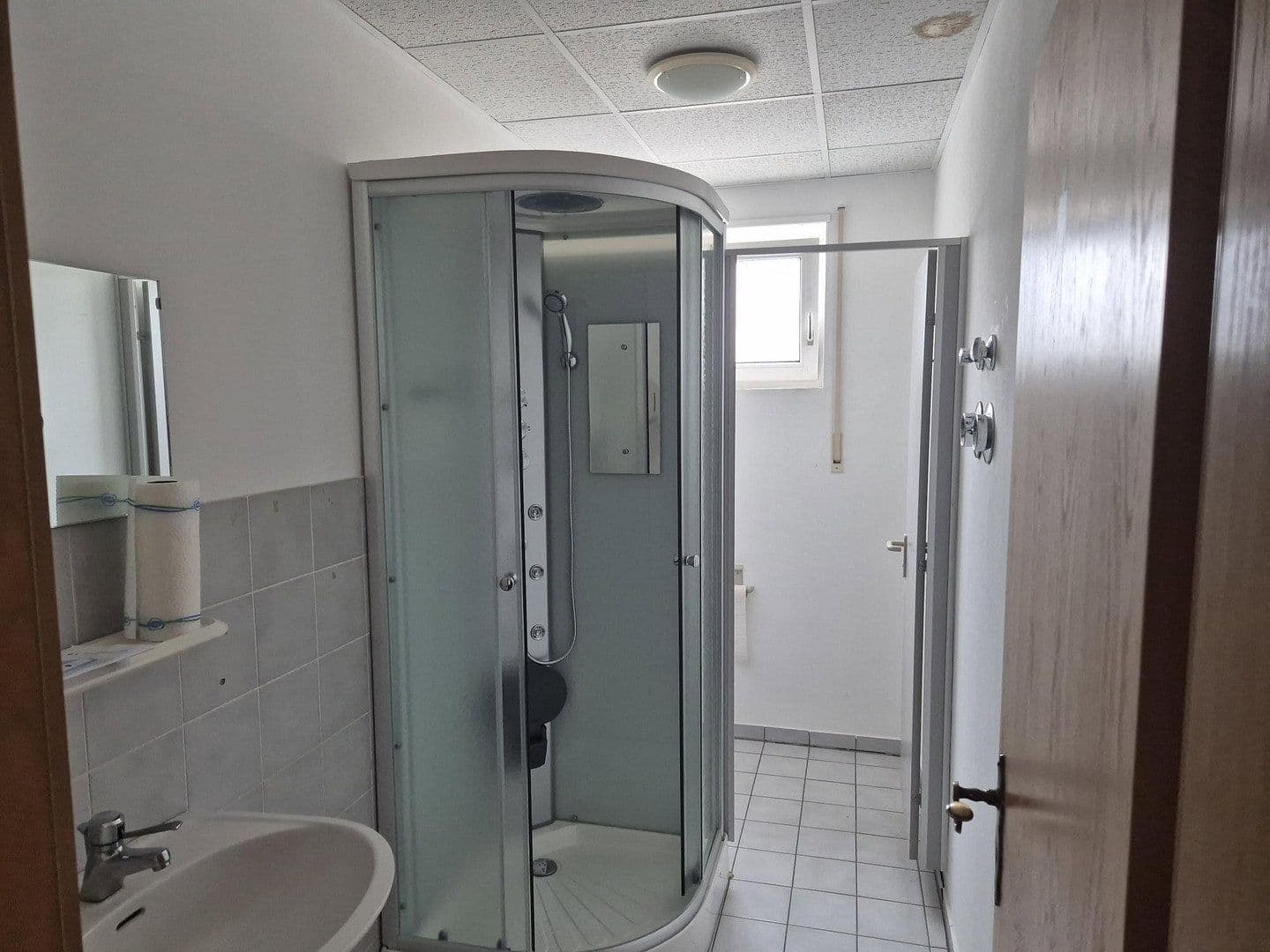 Prenájom kancelárie 187 m², Rudolf Diesel Str. 5, Schwetzingen, Bádensko-Wurttembersko Prenájom kancelárie 187 m², Rudolf Diesel Str. 5, Schwetzingen, Bádensko-Wurttembersko