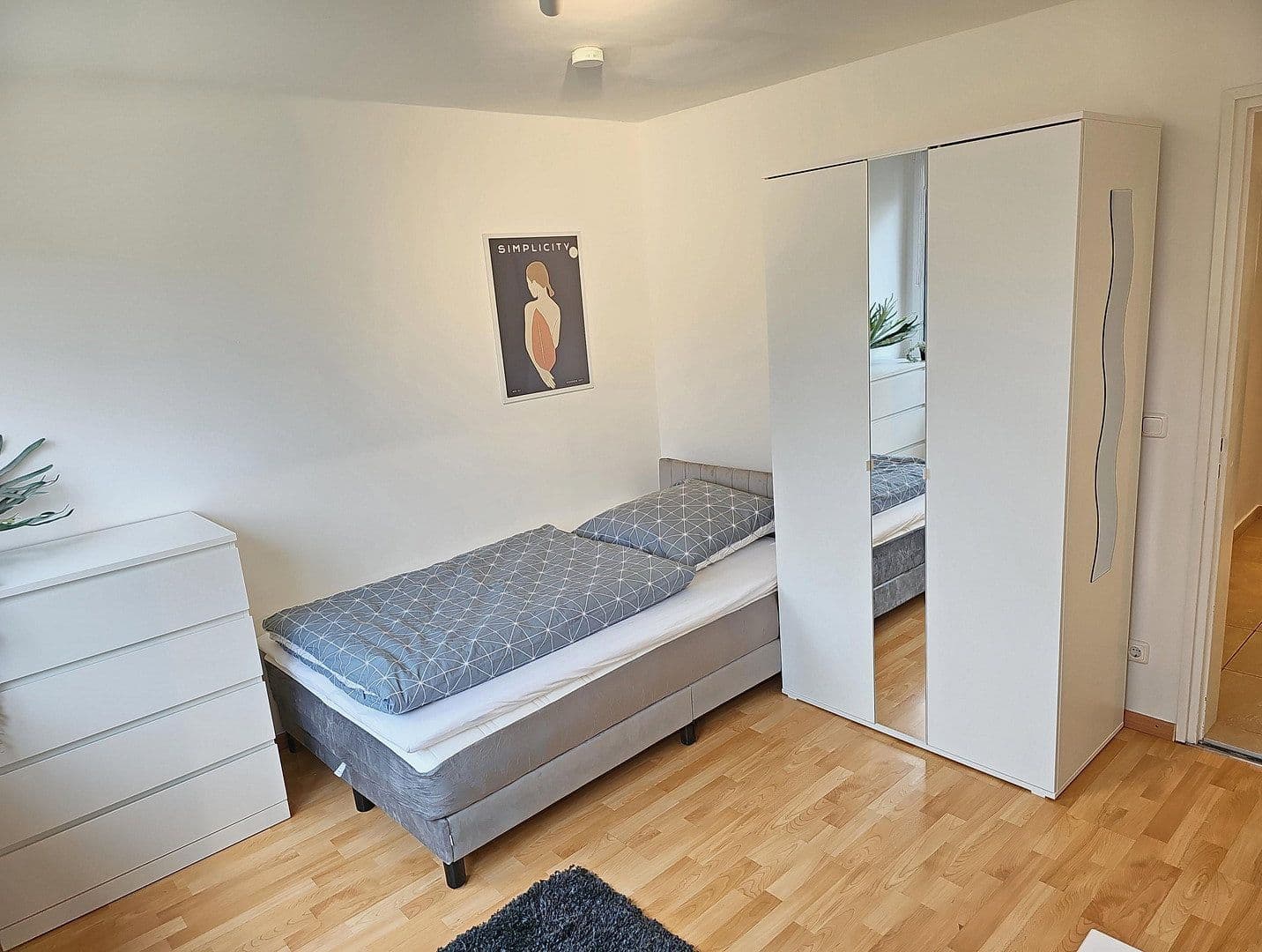 Prenájom bytu 4-izbový 91 m², Haydnstr. 6, Germering, Bavorsko Prenájom bytu 4-izbový 91 m², Haydnstr. 6, Germering, Bavorsko