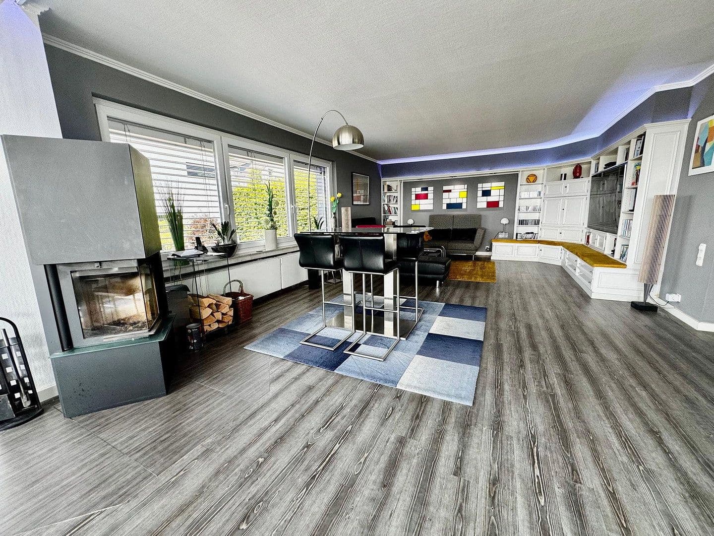 Predaj domu 320 m², pozemok 987 m², Springe, Dolné Sasko Predaj domu 320 m², pozemok 987 m², Springe, Dolné Sasko