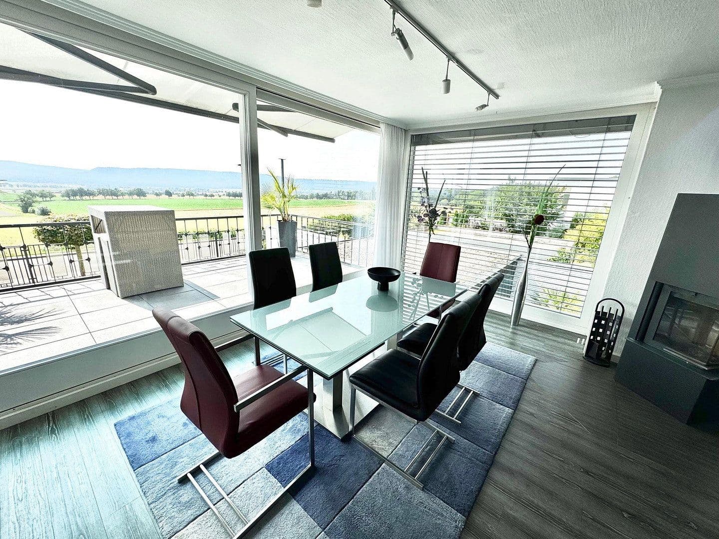 Predaj domu 320 m², pozemok 987 m², Springe, Dolné Sasko Predaj domu 320 m², pozemok 987 m², Springe, Dolné Sasko