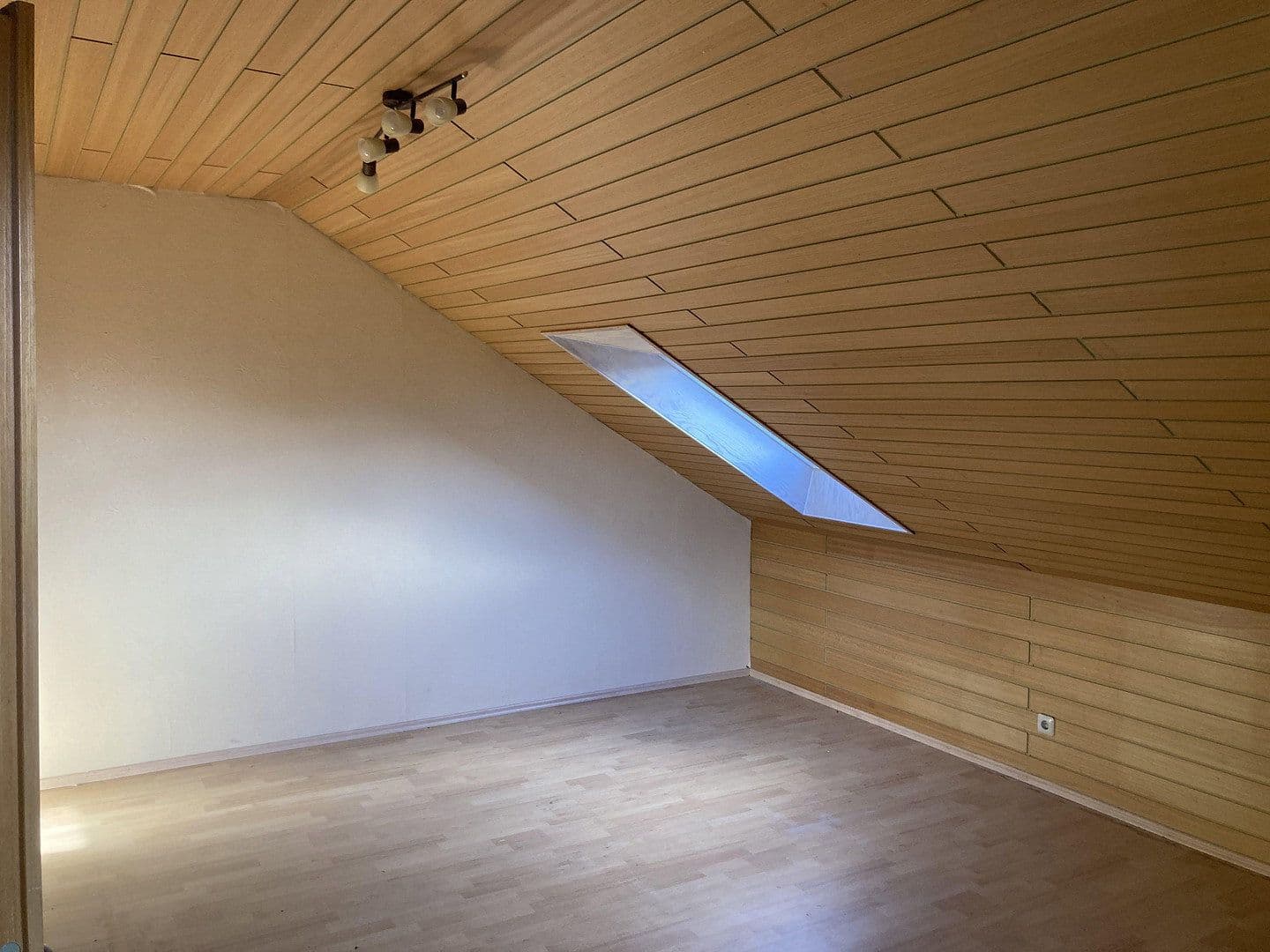 Predaj domu 156 m², pozemok 1.057 m², Lehre, Dolné Sasko Predaj domu 156 m², pozemok 1.057 m², Lehre, Dolné Sasko